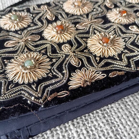 Vintage Beaded Black Gold Embroidered Floral Crossbody Bag Boho Evening Purse - Picture 2 of 6